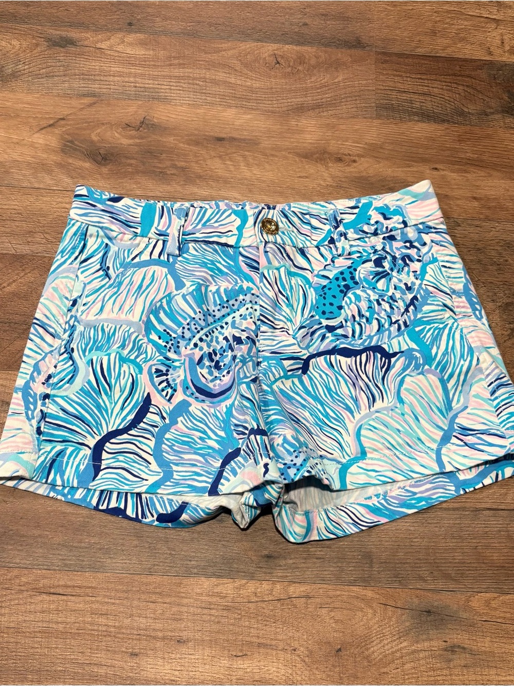 Lilly Pulitzer blue Floral-Print Women’s Shorts size 4 - Picture 2 of 6